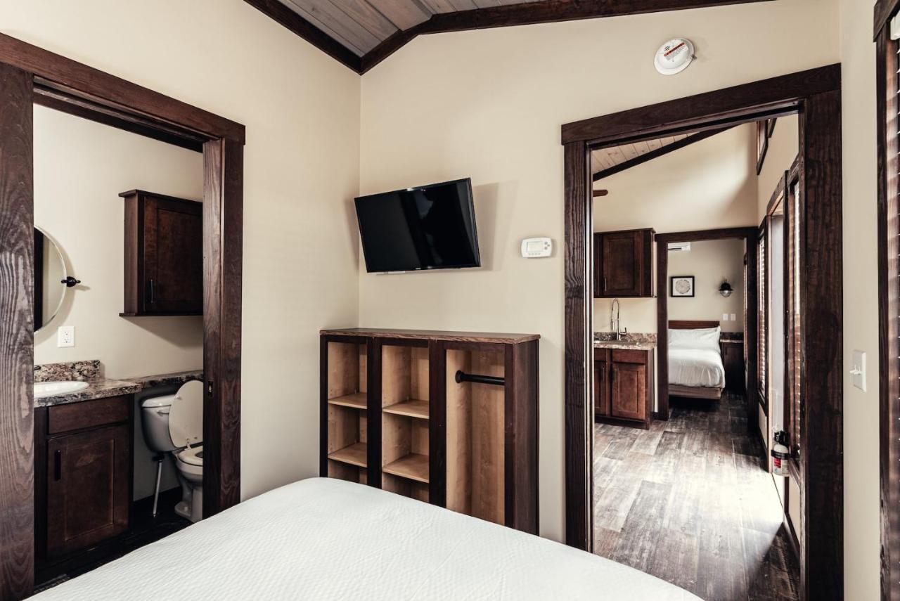 Camp Cedar Otel Mason Dış mekan fotoğraf